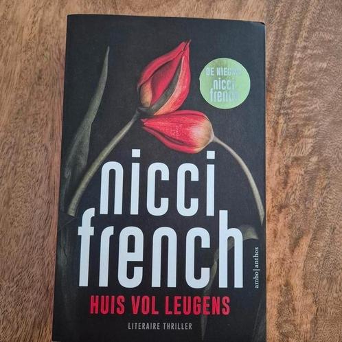 Nicci French - Huis vol leugens, Boeken, Thrillers, Zo goed als nieuw, Nederland, Ophalen of Verzenden