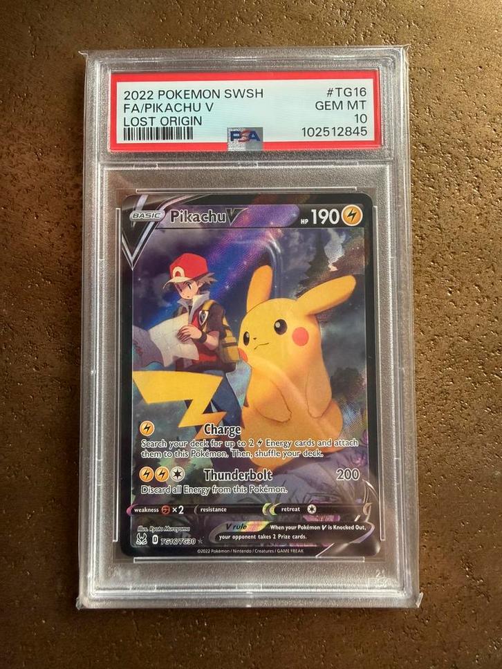 Pikachu V TG16/TG30 (PSA 10)! - Lost Origin, Hobby en Vrije tijd, Verzamelkaartspellen | Pokémon, Nieuw, Losse kaart, Ophalen of Verzenden