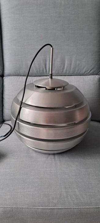 Retro aluminium hanglamp. beschikbaar voor biedingen