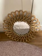 Spiegel met houten frame, Huis en Inrichting, Woonaccessoires | Spiegels, Minder dan 50 cm, Rond, Ophalen of Verzenden, Zo goed als nieuw