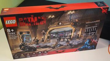NIEUW LEGO Batcave The Riddler Face-off (76183)