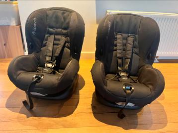 2 Maxi-Cosi autostoelen–zwart , in goede staat beschikbaar voor biedingen