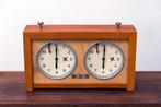 Vintage Garde Ruhla Schaakklok ( new old stock), Ophalen