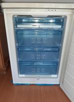 1 tafel diepvries met 4 lades  merk bosch, Gebruikt, Minder dan 75 liter, 45 tot 60 cm, Met vriesvak