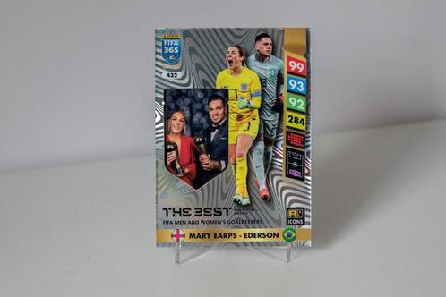 Fifa 365 Panini Trading Card Mary Earps-Ederson, Hobby en Vrije tijd, Verzamelkaartspellen | Overige, Zo goed als nieuw, Losse kaart