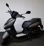 Peugeot Kisbee bromscooter mat grijs, Ophalen, Overige modellen, Zo goed als nieuw, Benzine