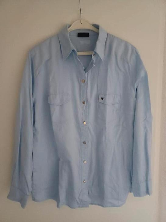 Licht blauwe blouse mt 42. ( 44), Kleding | Dames, Blouses en Tunieken, Zo goed als nieuw, Maat 42/44 (L), Blauw, Ophalen of Verzenden