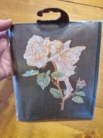 Borduurpakket bloemen, Ophalen of Verzenden, Nieuw, Handborduren, Borduurpakket