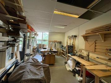 Te huur, creatieve ruimte,kantoor,motorstalling, werkplaats beschikbaar voor biedingen
