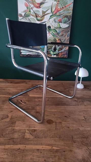 2x Mart Stam Breuer Bauhaus buisframe slede stoel zwart leer beschikbaar voor biedingen