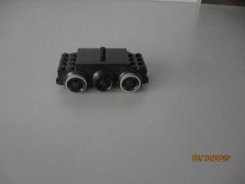 LEGO ZWARTE Treinmotor 12v in zeer goede staat!!! beschikbaar voor biedingen