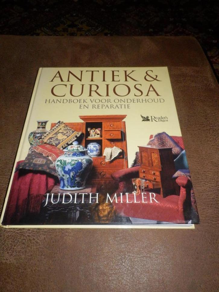 Antiek & Curiosa handboek voor onderhoud en reparatie., Boeken, Hobby en Vrije tijd, Zo goed als nieuw, Overige onderwerpen, Ophalen of Verzenden