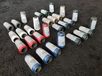 Overlock naaigaren, set van 30 spoelen in 8 kleuren beschikbaar voor biedingen