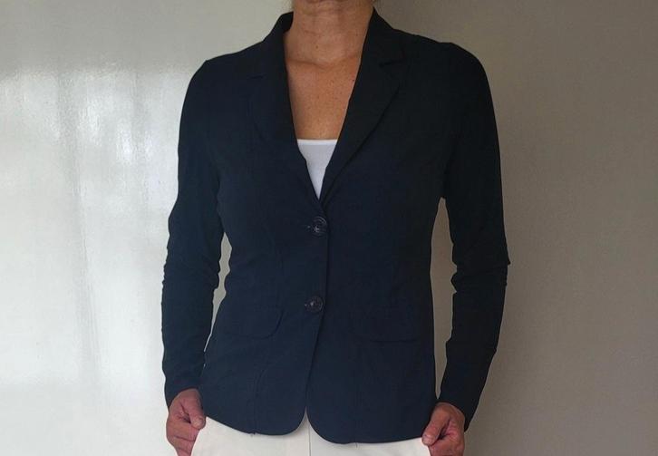 Studio Anneloes blazer S
Travelstof
Donkerblauw, Kleding | Dames, Jasjes, Kostuums en Pakken, Zo goed als nieuw, Jasje, Maat 36 (S)
