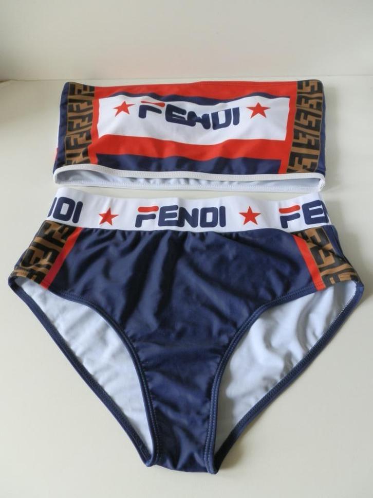 Fendi bikini., Kleding | Dames, Badmode en Zwemkleding, Zo goed als nieuw, Badpak, Overige kleuren, Ophalen of Verzenden