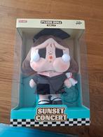 Pop Mart Sunset Concert Crybaby plush doll, Ophalen of Verzenden, Nieuw