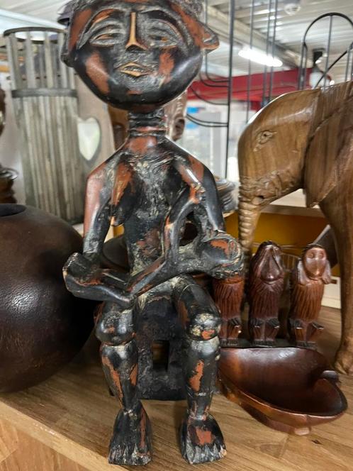 Afrikaans Houten Beeld - vruchtbaarheids Beeldje De, Antiek en Kunst, Kunst | Beelden en Houtsnijwerken, Ophalen of Verzenden