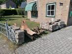 Gratis tegels boomstam hout stookhout stenen stoeptegels, Tuin en Terras, Ophalen, Zo goed als nieuw, Hout, Tuinhek