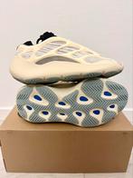 Adidas YEEZY 700 ‘Azael’ - Nieuw - Origineel - 39, Wit, Nieuw, Ophalen of Verzenden, Sneakers of Gympen