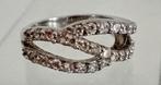 Zilveren cross over ring met zirkonia., Met kristal, Ophalen of Verzenden, Zo goed als nieuw, 17 tot 18