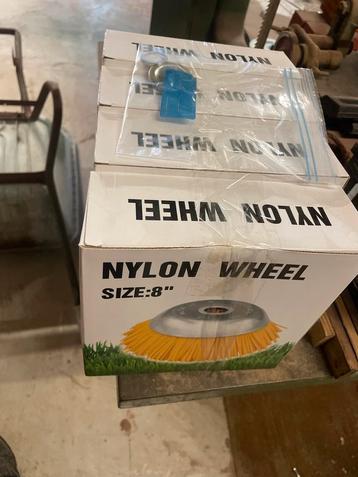 4 Nylon Borstels Bosmaaier - Nieuw! beschikbaar voor biedingen
