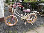 Gratis Kindefietsje met zijwieltjes, Fietsen en Brommers, Fietsen | Kinderfietsjes, Ophalen, Gebruikt, Minder dan 16 inch, Zijwieltjes
