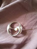 Broche met Parel zwaar verzilverd, Sieraden, Tassen en Uiterlijk, Broches, Ophalen of Verzenden, Zilver, Overige materialen, Met parel