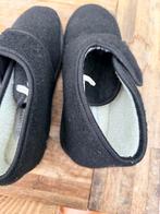 Heren Pantoffels Maat 45 - Klittenband, Ophalen of Verzenden, Zo goed als nieuw, Zwart, Pantoffels of Sloffen