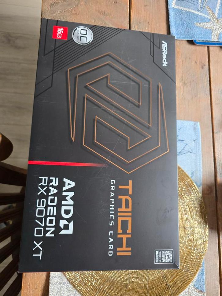 Asrock Radeon RX 9070 XT OC Taichi, Computers en Software, Moederborden, Zo goed als nieuw, Overige soorten, Ophalen of Verzenden