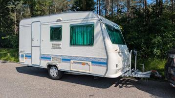 Adria Unica 390, Voortent+luifel, 2x fietsenrek, vast toilet beschikbaar voor biedingen