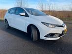 Toyota Auris 1.8 Hybrid 136pk CVT 2016 Wit, Stof, Zwart, 4 cilinders, Wit