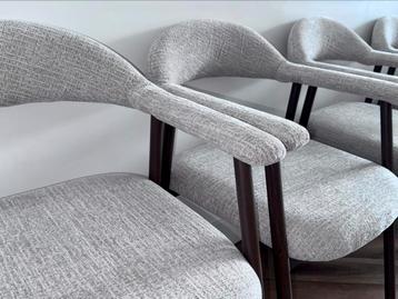 Japandi eetkamerstoelen  || 6 stuks || houtlook poten || beschikbaar voor biedingen