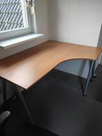 Gratis. Ikea hoek bureau in hoogte verstelbaar, Ophalen, In hoogte verstelbaar, Gebruikt