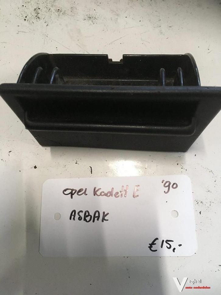 Opel Kadett E Cabrio 1990 GSI 2.0 8v Asbak, Auto-onderdelen, Interieur en Bekleding, Gebruikt, Ophalen of Verzenden