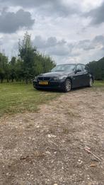 BMW 3-Serie 2.0 I 320 AUT 2007 Zwart, Auto's, Achterwielaandrijving, 1995 cc, Zwart, 4 cilinders