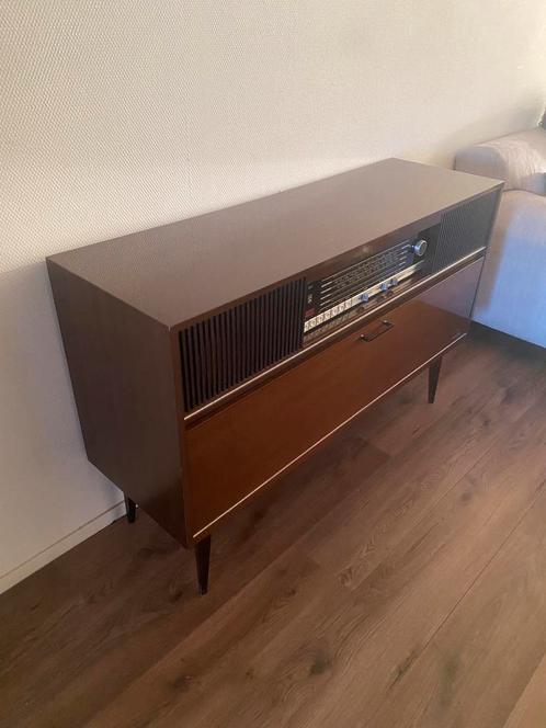 Grundig vintage radio-/platenspelermeubel, Huis en Inrichting, Kasten | Dressoirs, Zo goed als nieuw, 100 tot 150 cm, 25 tot 50 cm