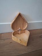 Houten bewaarbakje in hartvorm hart Valentine moederdag, Hobby en Vrije tijd, Knutselen, Ophalen of Verzenden, Zo goed als nieuw