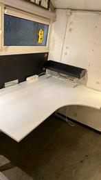 GRATIS IKEA Effektive Galant bureau 160x120-195 cm, Huis en Inrichting, Bureaus, Ophalen, Gebruikt, Bureau