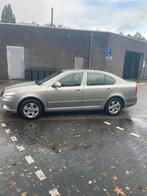 Skoda Octavia 1.2 TSI 2012 Beige, Auto's, Voorwielaandrijving, Euro 5, Stof, Zwart