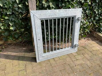| Stalraam | Paardenstal | Paardenbox | Stalramen | Staldeur beschikbaar voor biedingen