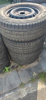 Stalen velgen van een Ford transit custom met winterbanden., Ophalen, Gebruikt, Ford