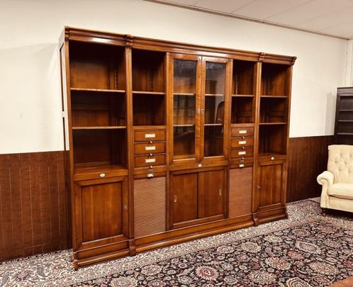 Grote Klassieke Italiaanse Assi D'Assolo Boekenkast, Antiek en Kunst, Antiek | Kantoor en Zakelijk, Ophalen