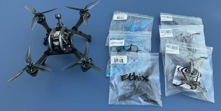 GepRC Leopard LSX5 5inch FPV drone met CaddxVista unit BNF, Hobby en Vrije tijd, Modelbouw | Radiografisch | Helikopters en Quadcopters