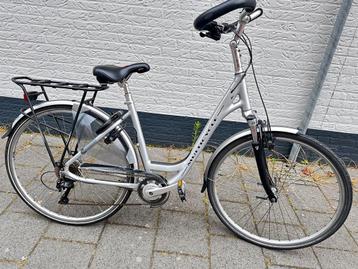 Mc damesfiets toerfiets beschikbaar voor biedingen