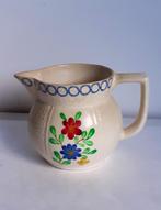 Vintage handbeschilderde schenkkan van Villeroy en Boch, Ophalen