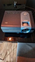 OUDE BEAMER BENQ PB6110 Prima voor filmavond in tuin Lees BS, Audio, Tv en Foto, Beamers, Ophalen, BWNQ, Overige resoluties, Gebruikt