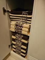 set handdoeken 50x100 en washandjes nieuw, Ophalen of Verzenden, Nieuw, Bruin, Handdoek