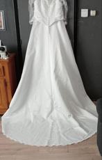 Witte Trouwjurk met Lange Mouwen, Kleding | Dames, Trouwkleding en Trouwaccessoires, Ophalen of Verzenden, Zo goed als nieuw, Wit