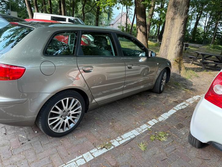 Audi A3 1.6 Sportback Ambition 85KW 2006 Beige, Auto's, Audi, Bedrijf, A3, Benzine, C, Hatchback, Handgeschakeld, Origineel Nederlands