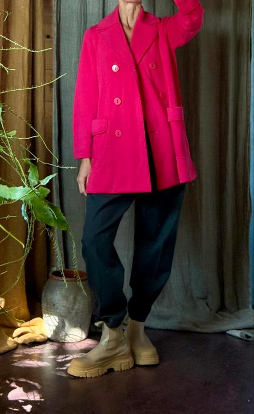 Wauw magenta pink Siyuline merinowollen jas vib gebreid 38, Kleding | Dames, Jassen | Winter, Nieuw, Maat 38/40 (M), Roze, Ophalen of Verzenden